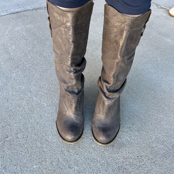 Steve Madden cowboy boots. 👢👢 - Picture 3 of 11